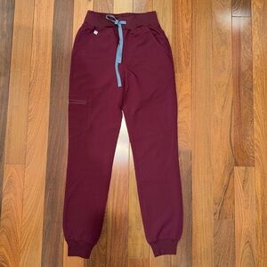 FIGS Technical Collection Women's Burgundy Scrub Pants XXS